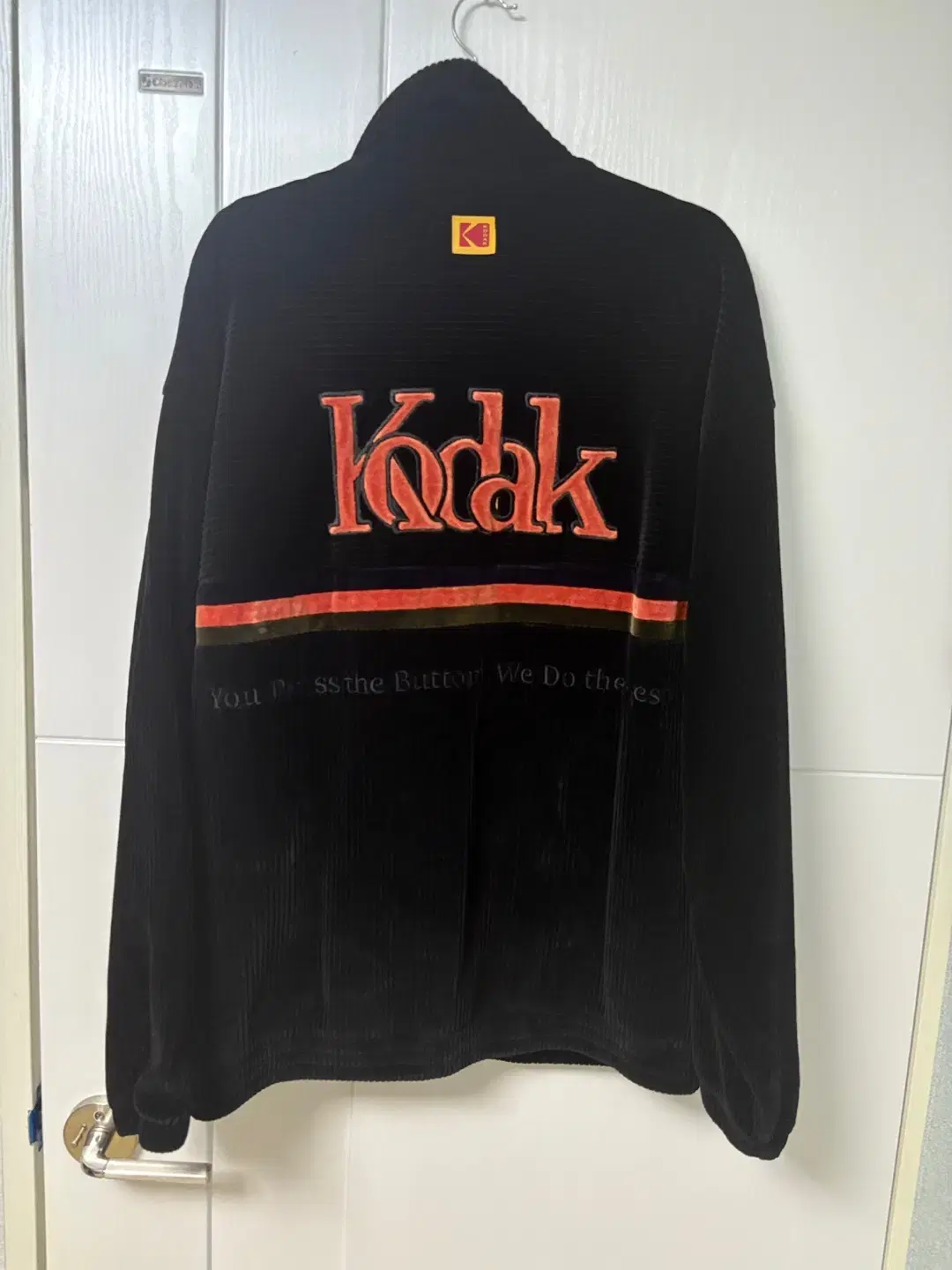 (XL)Kodak Corduroy Zip-up sells