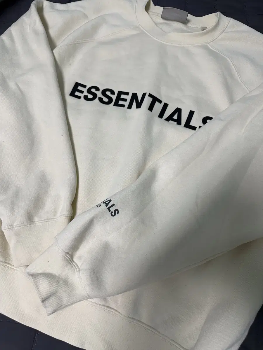 [M] P.O. Gap Essential Sweatshirt Cream Tops