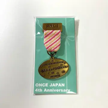 TWICE JAPAN 4th Anniversary 메달 브로치 미나