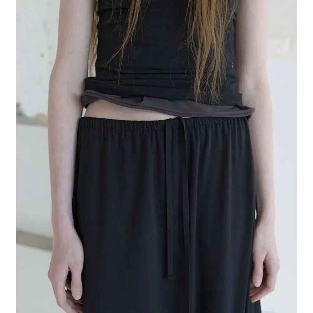 구해요) repos 리포스 flare long skirt black