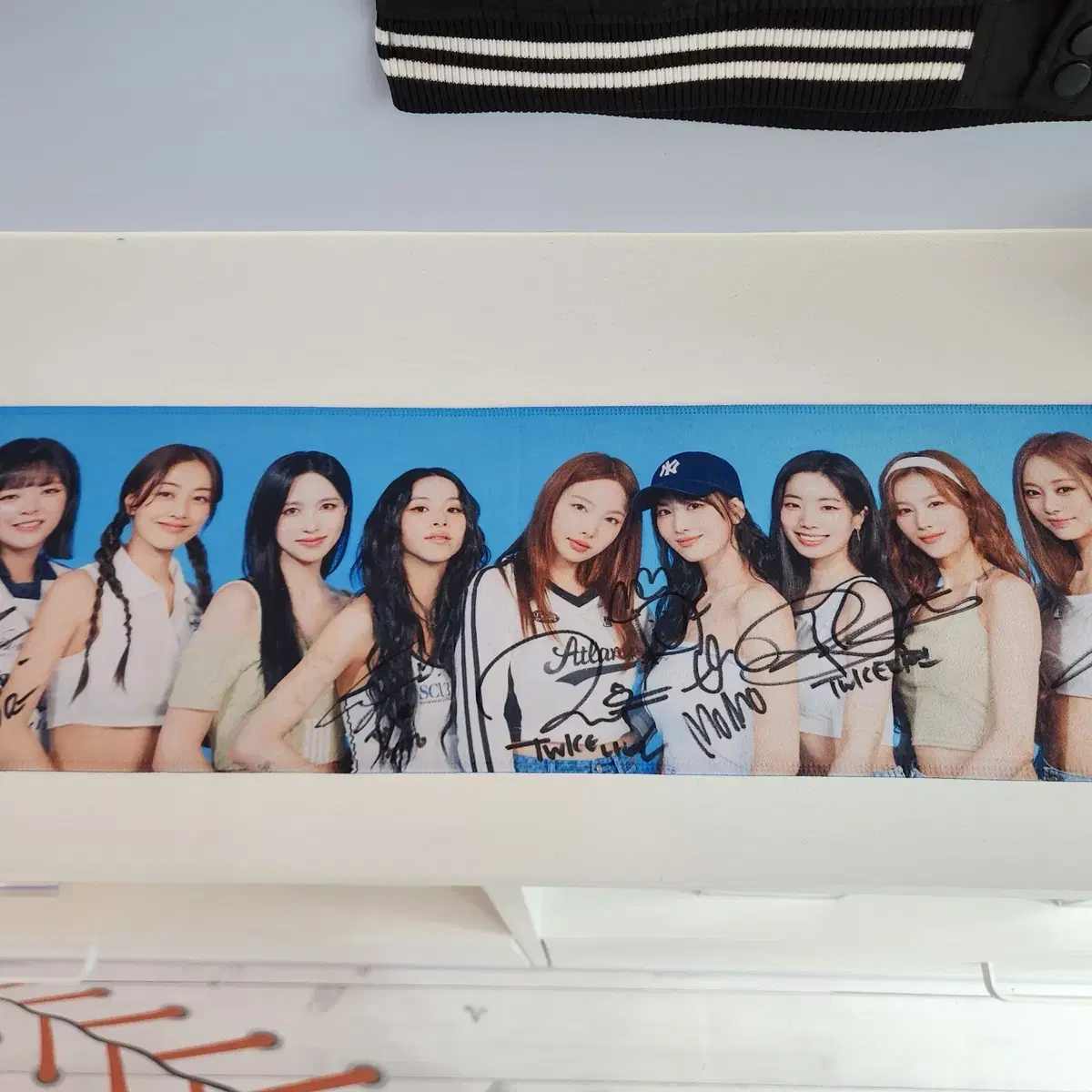 (Spot, unsealed) twice Twice Photoslogan