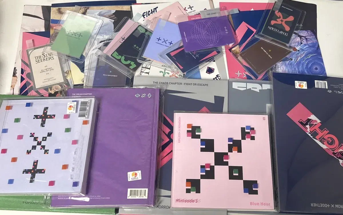 I sell txt album photocard poster zine magazines and more at random!!!