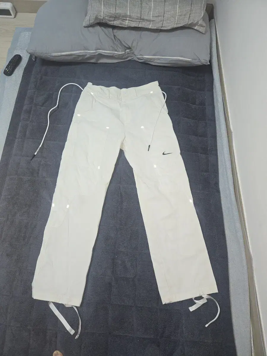 Nike Off-White Pants M