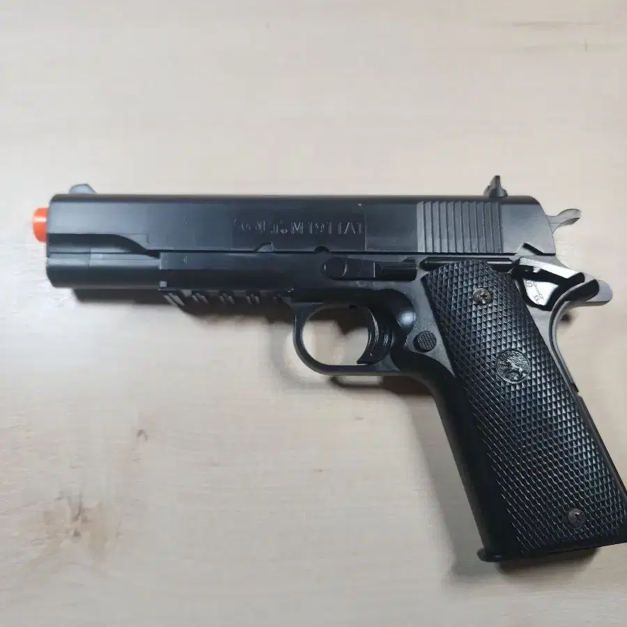 아카데미 콜트m1911a1 비비탄총