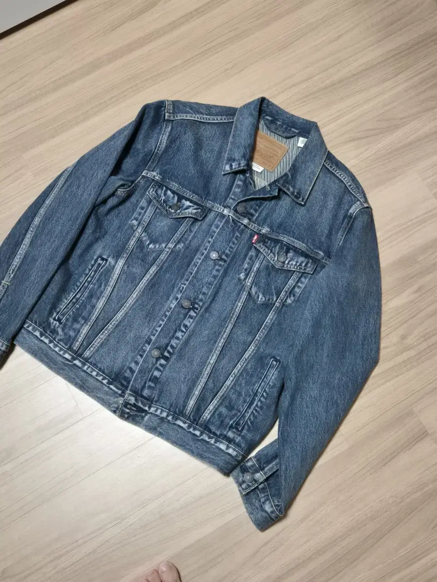 Levi's Jeans Jacket (size 100)