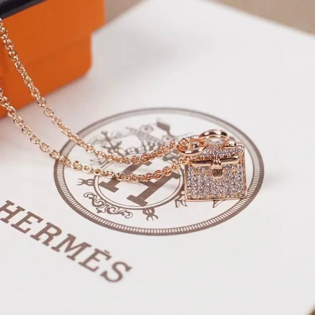 Hermes 새 목걸이