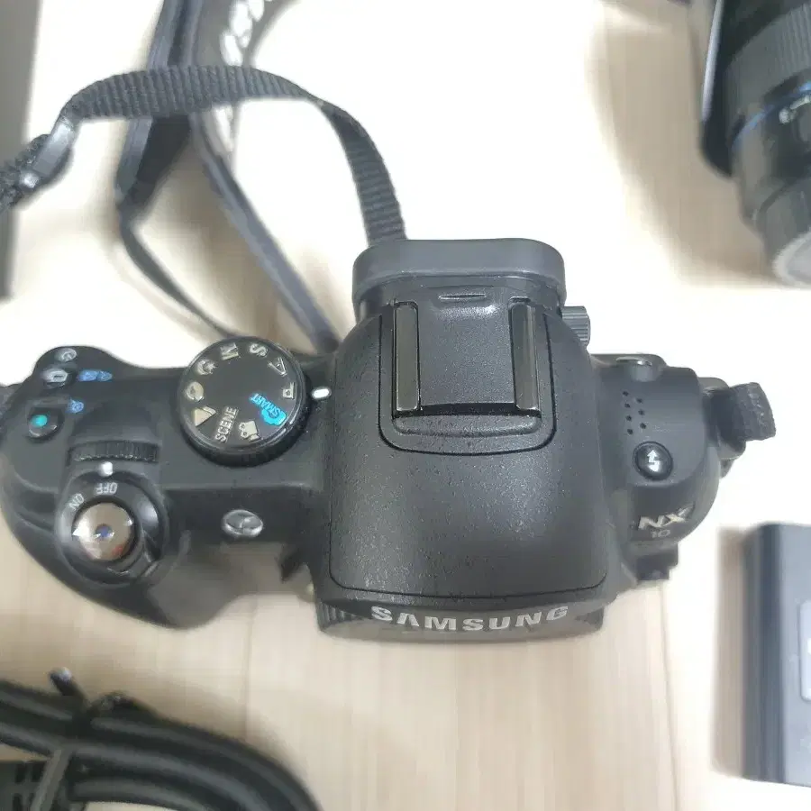 A급 삼성 미러리스 카메라 NX10 과 18-55 렌즈 세트