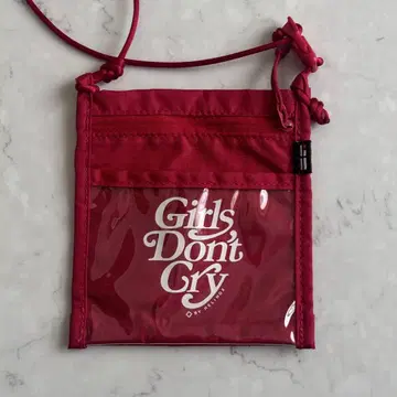 Girls Don't Cry x 헬리녹스 콜라보레이션 사코슈