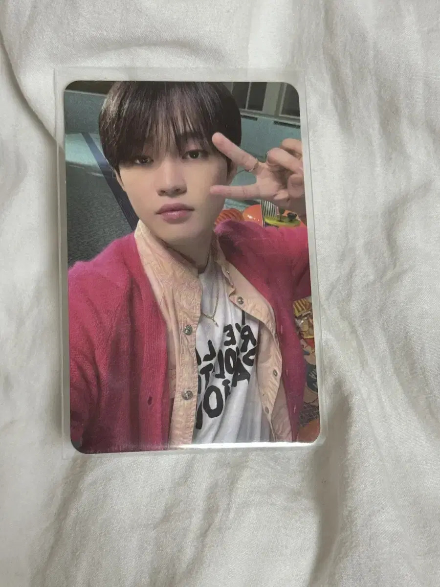 Source) nct chenle Universe Photocard