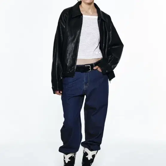 다이닛 BOMBER BANDED JUMPER FOR MEN 블랙