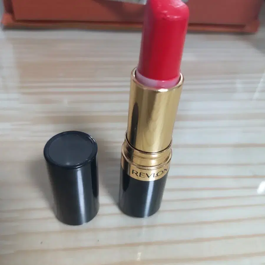 REVLON  여성 립스틱