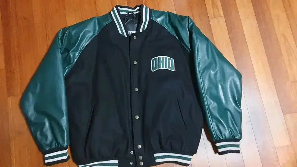 Bobcats Varsity Jacket L USA Football Team