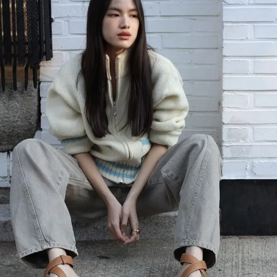 hmode 에이치모드 Bicolor zip-up knit (아이보리)