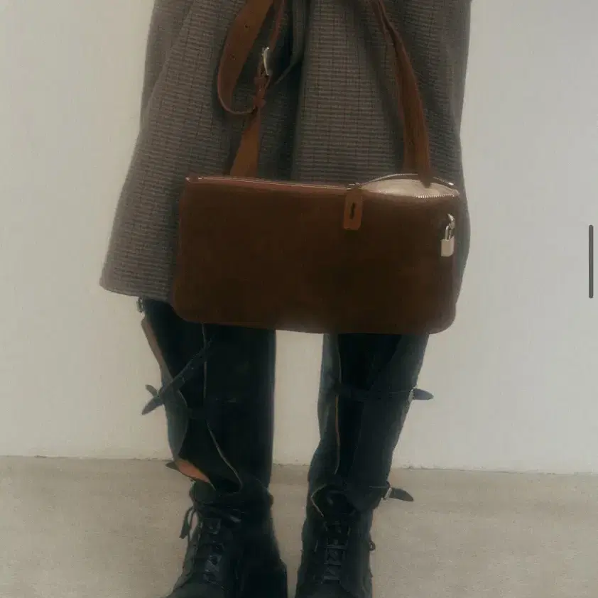 Sol Bag Brown Suede 스무드무드 솔백 브라운스웨이드