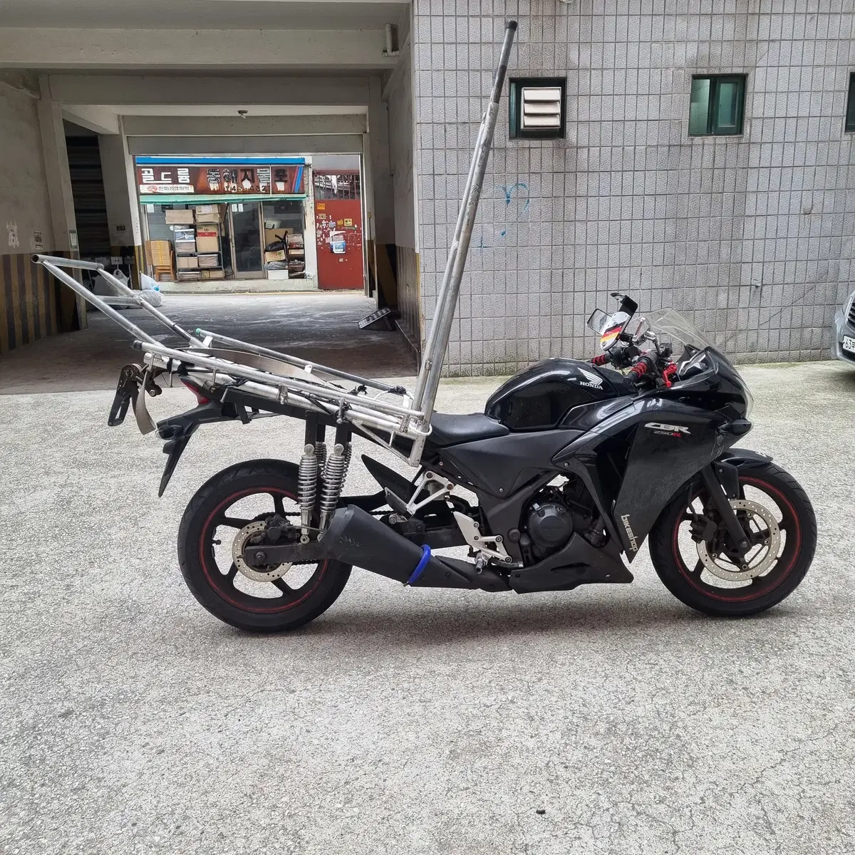 13년식 혼다 CBR250R 짐받이 오토바이 판매