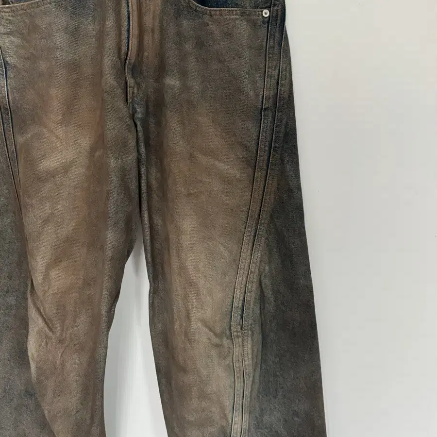 네버포겟NVRFRGT 3D TWISTED WIDE JEANS 1 size