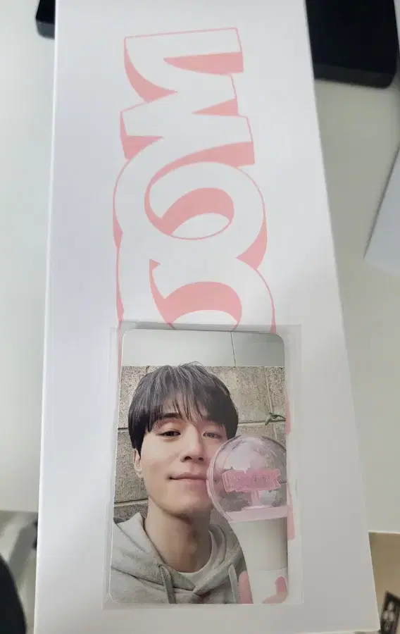 Lee Dongwook official lightstick (unsealed,photocard present)