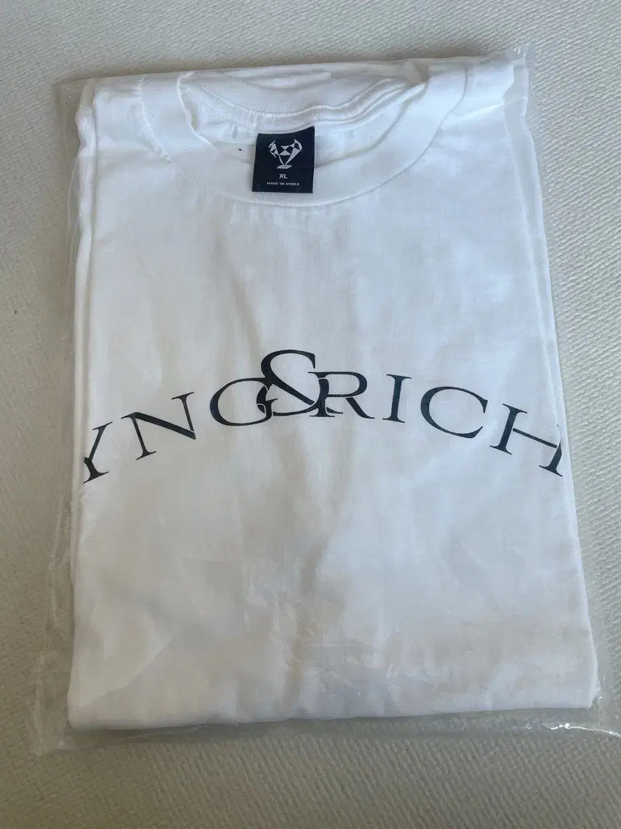 영앤리치 Yng & Rich T-Shirt 1st Edition 한정 수