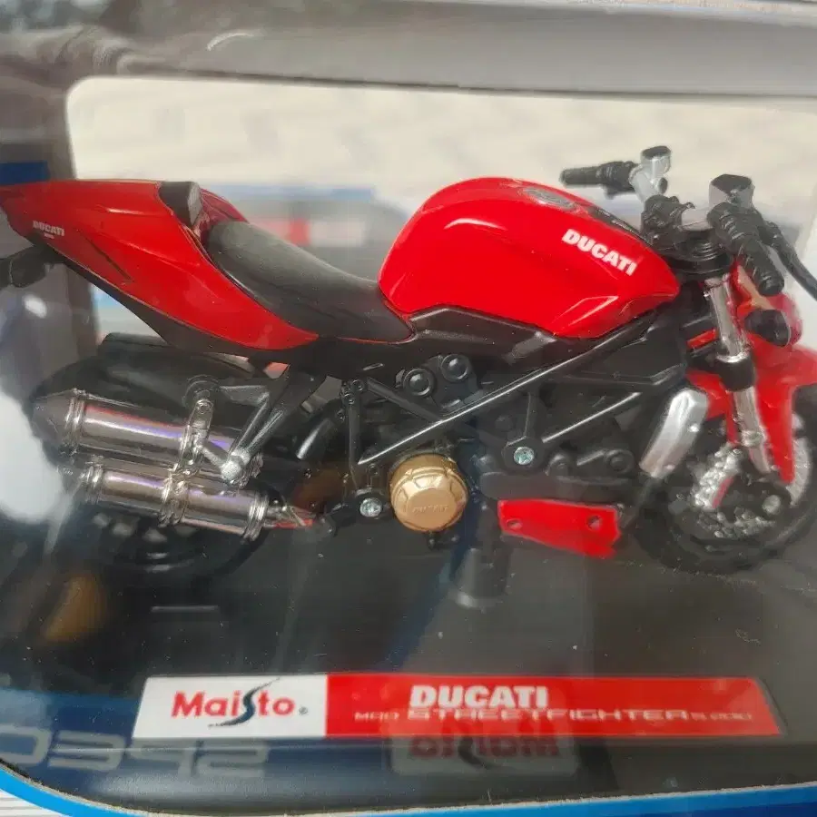 마이스토 1/18 미니카 두카티 15개 maisto ducati 1:18