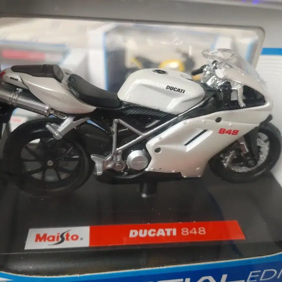 마이스토 1/18 미니카 두카티 15개 maisto ducati 1:18