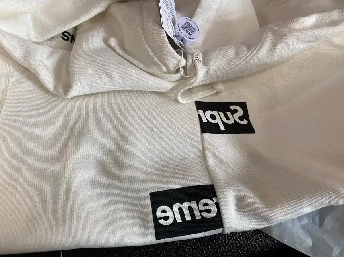 [M] Supreme Comme des Garçons Box Logo