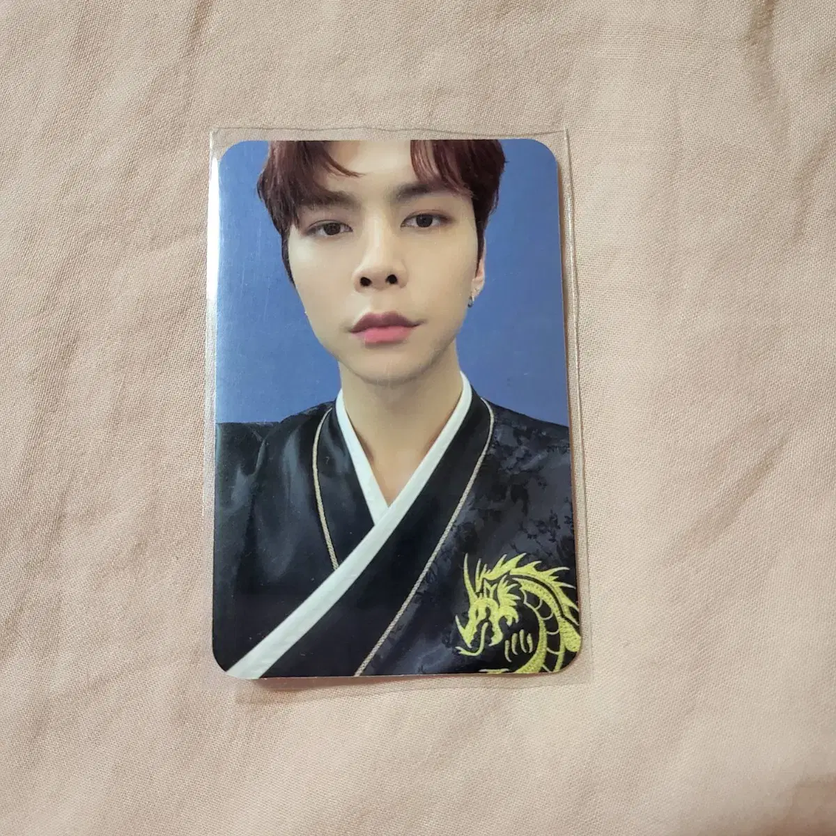 NCT johnny welcome kit photocard