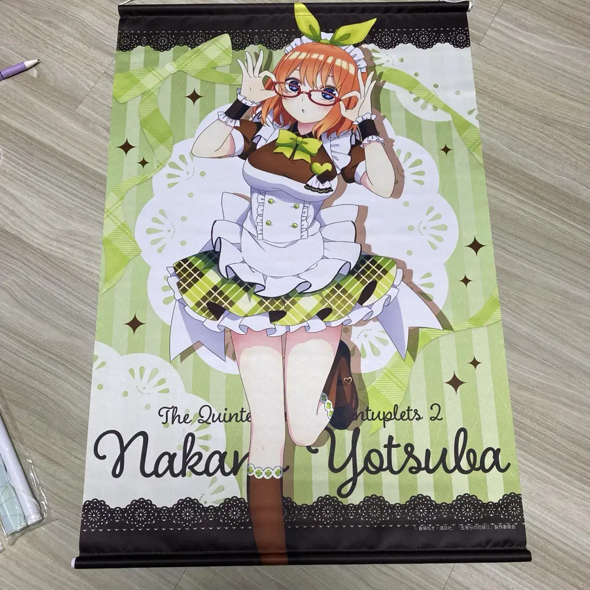 Bride Yotsuba Tapestry Stepping Sticks Classical Beautiful Girl Figure in 5th Quarter poster Bangku