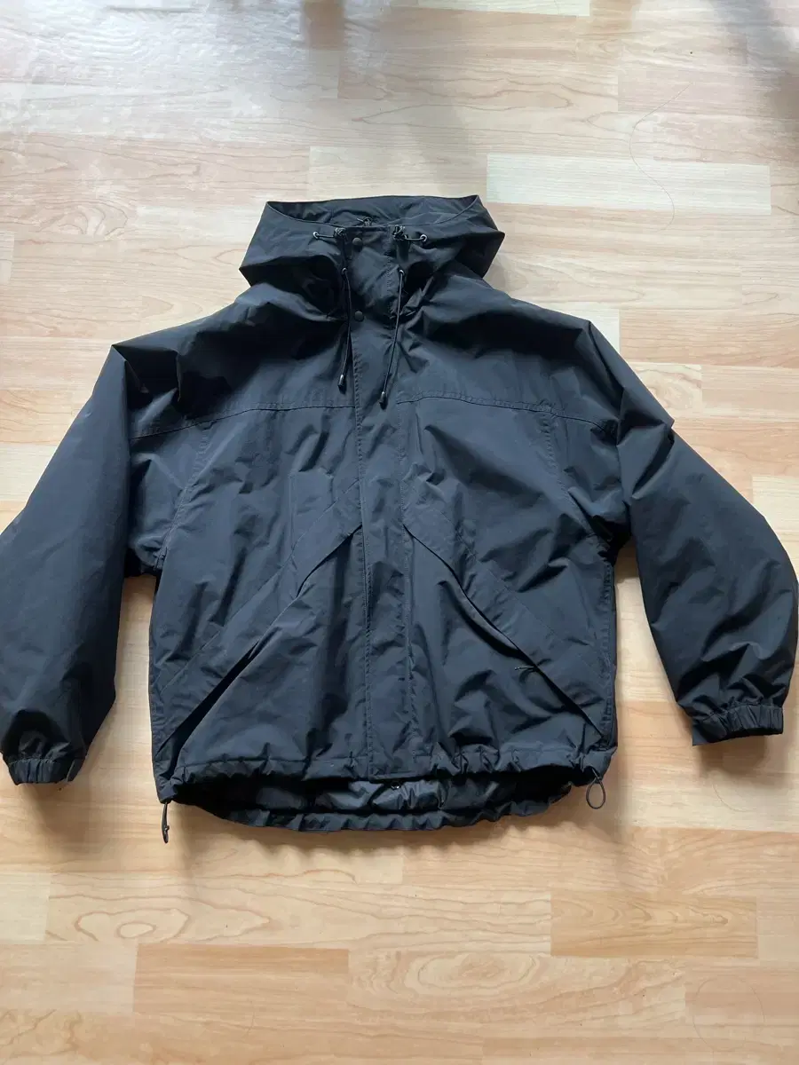 UniformBridge Mountain JacketSize M