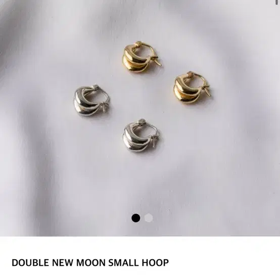 엉썽 주얼리 DOUBLE NEW MOON SMALL HOOP