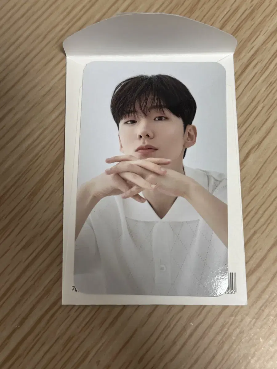 Monsta X kihyun The Sam photocard sells photo kards