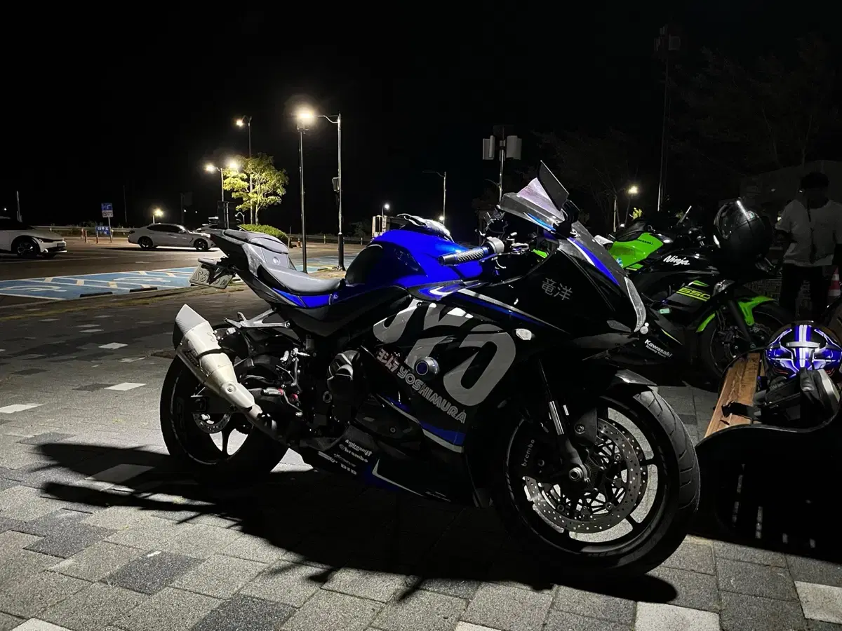 스즈키 GSX R1000