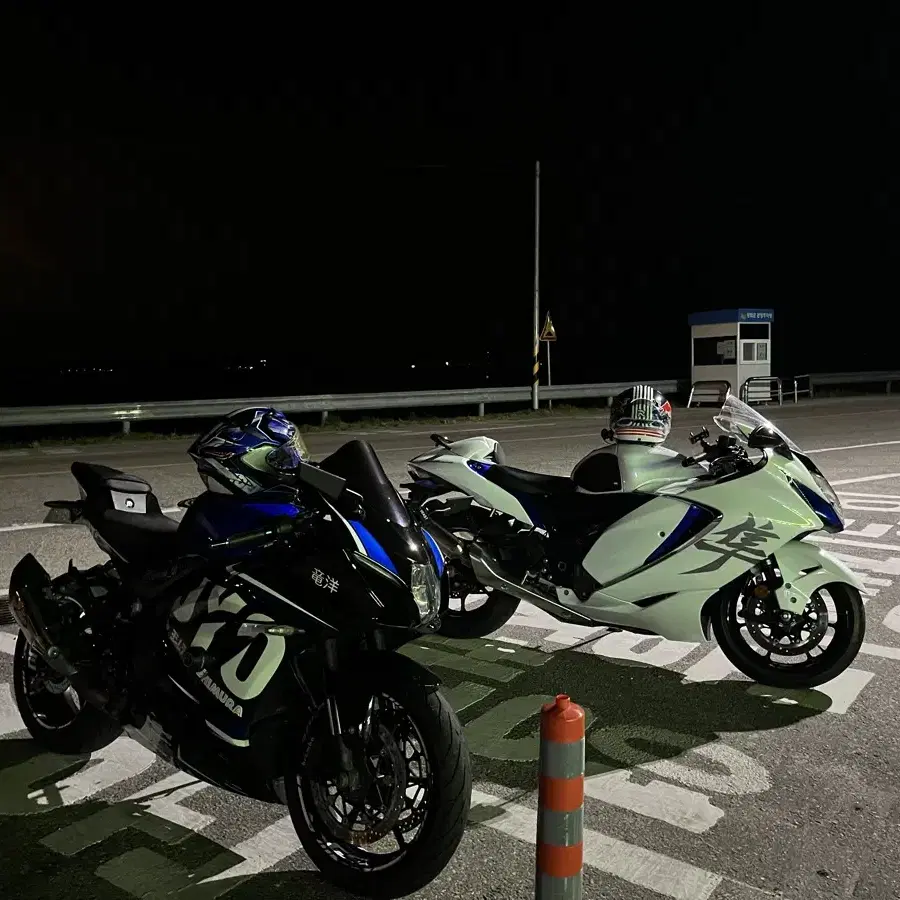 스즈키 GSX R1000