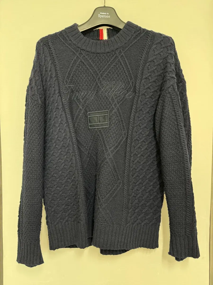 Tommy Hilfiger aran Cable knit size L