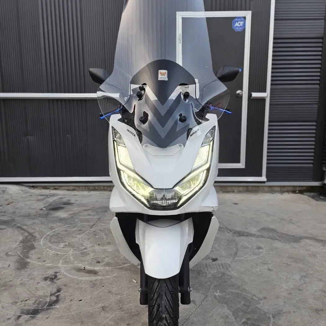 pcx125 22년식 3만키로 배달세팅 최저가로 판매합니다.