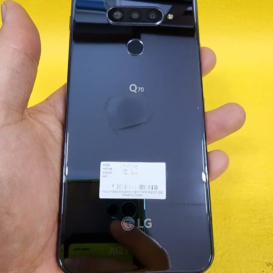 LG Q70 64기가 블랙 *자급제무잔상상태굿~/#18095