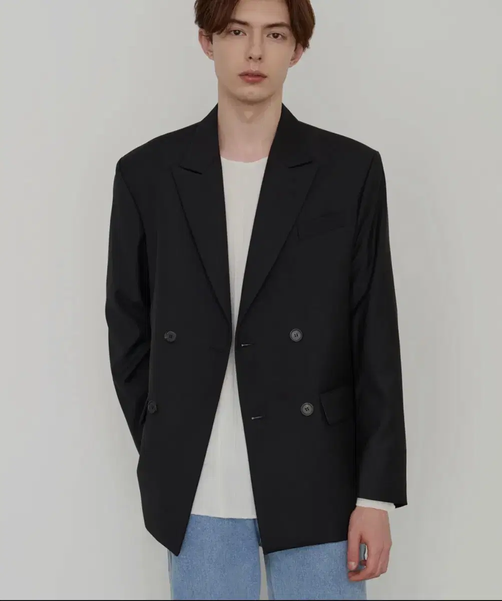 Lo-fi Double-breasted Blazer in Black [M] [M]