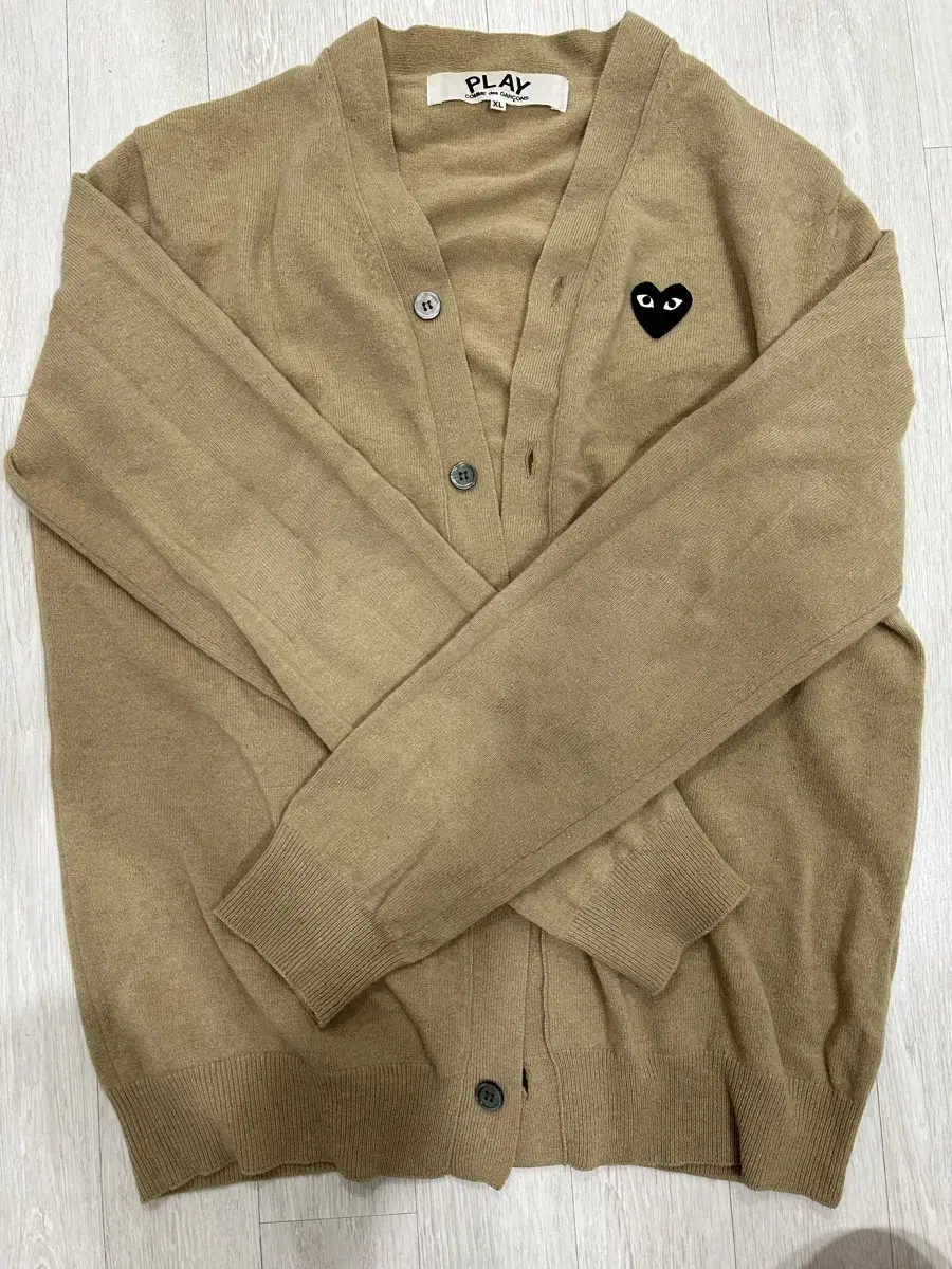 (백화점판 한글탭 정품 ) Comme des Garçons Beige Cardigan XXL