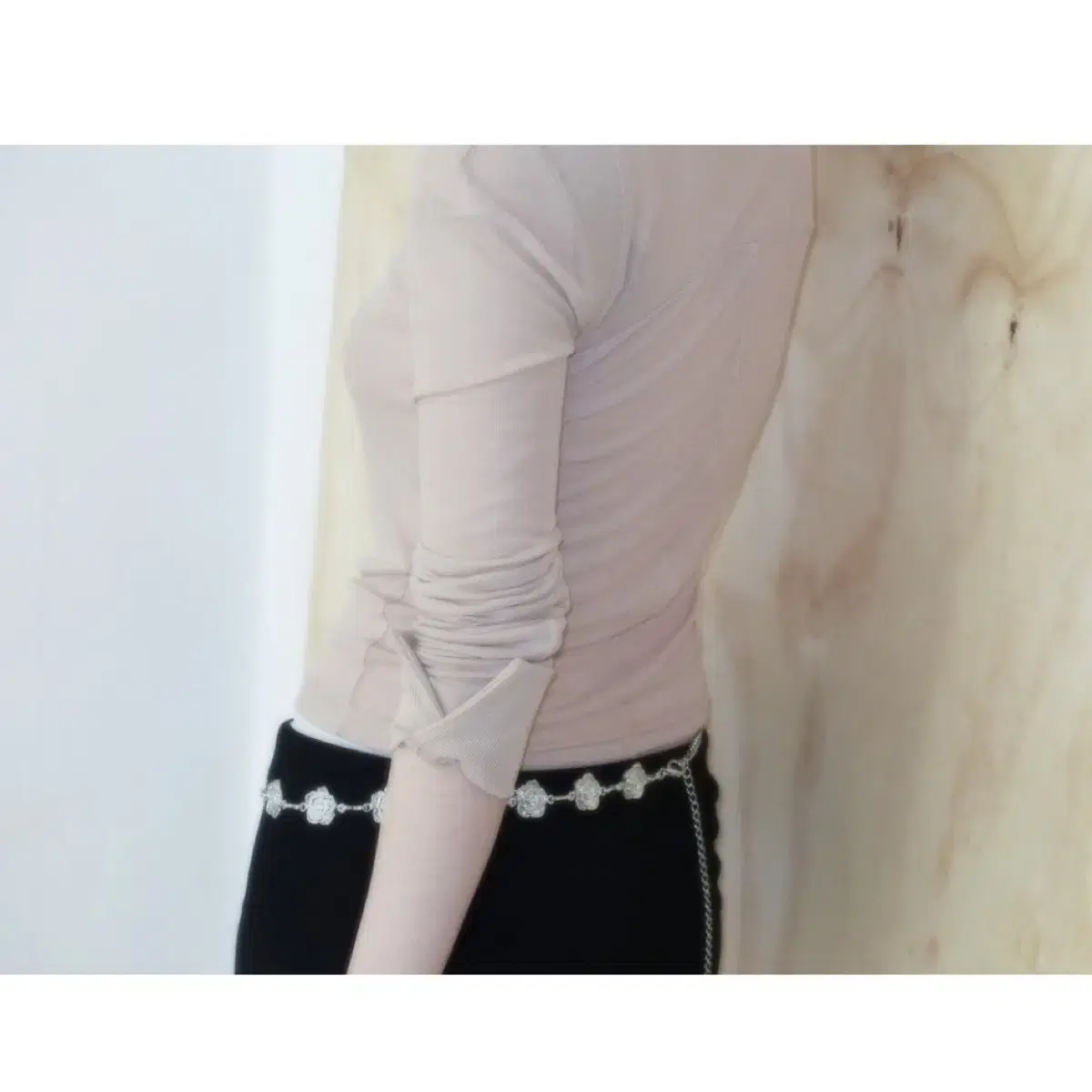 [구해요] chiyagi 키야기 Cuffs ribbed tee nude