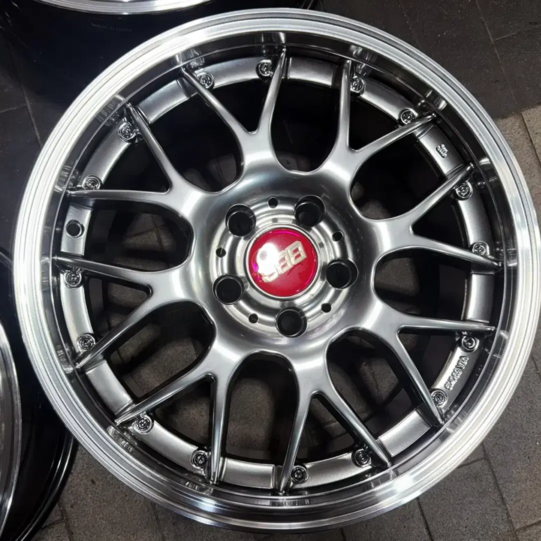 17인치 BBS RSGT.st 하이퍼블랙림폴리쉬 신품휠