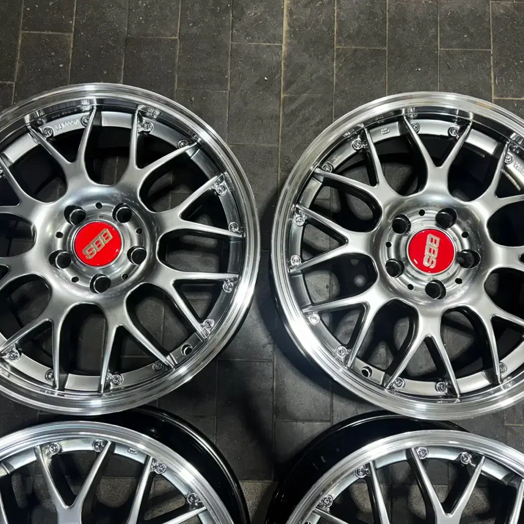 17인치 BBS RSGT.st 하이퍼블랙림폴리쉬 신품휠