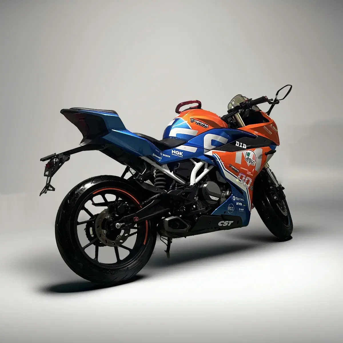 CFMOTO 300SR 2022년식 신차급상태, 부산 오토바이