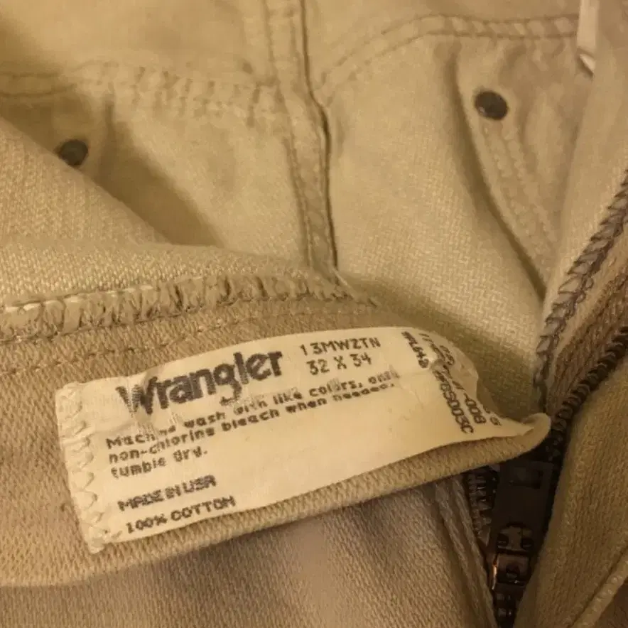 1990's Vintage Made In USA Wrangler Pant