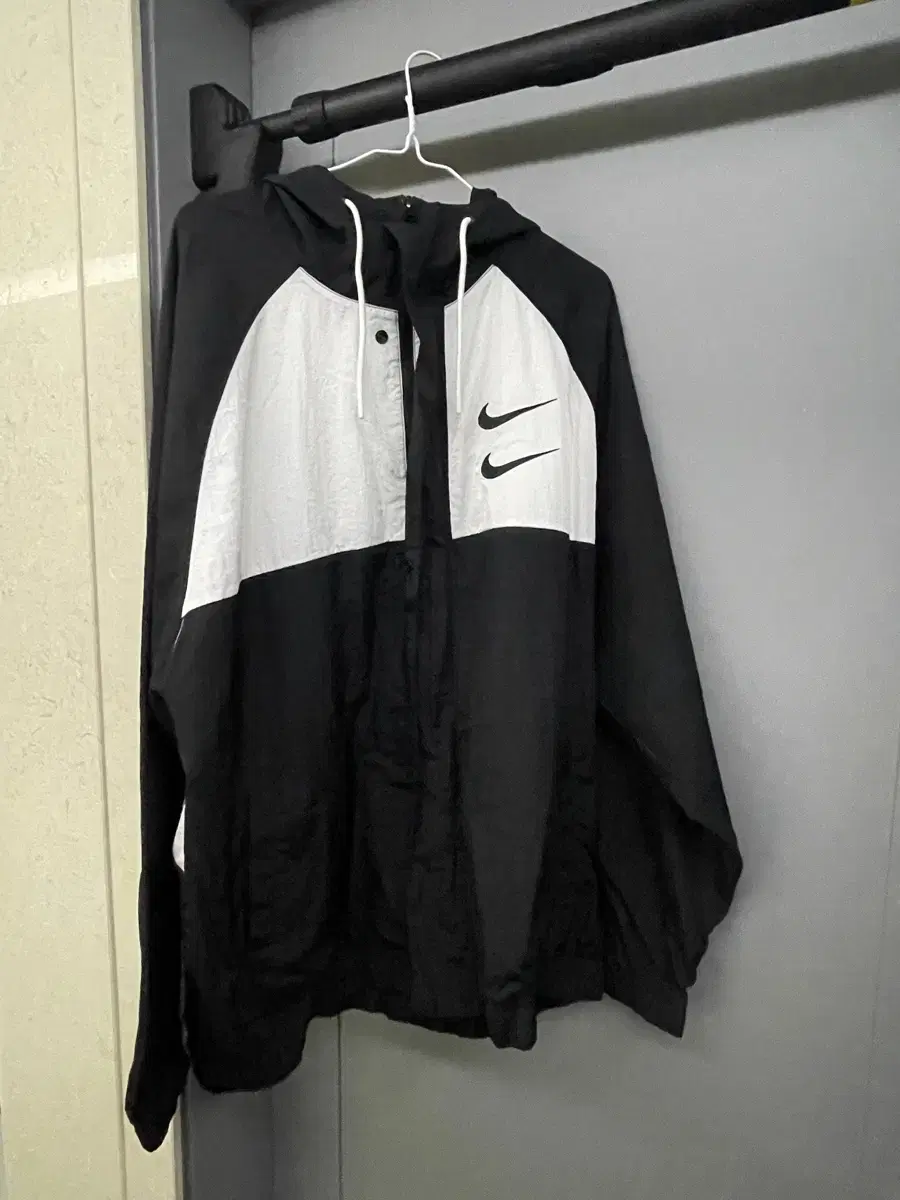 Nike Double Swoosh Windrunner Jacket