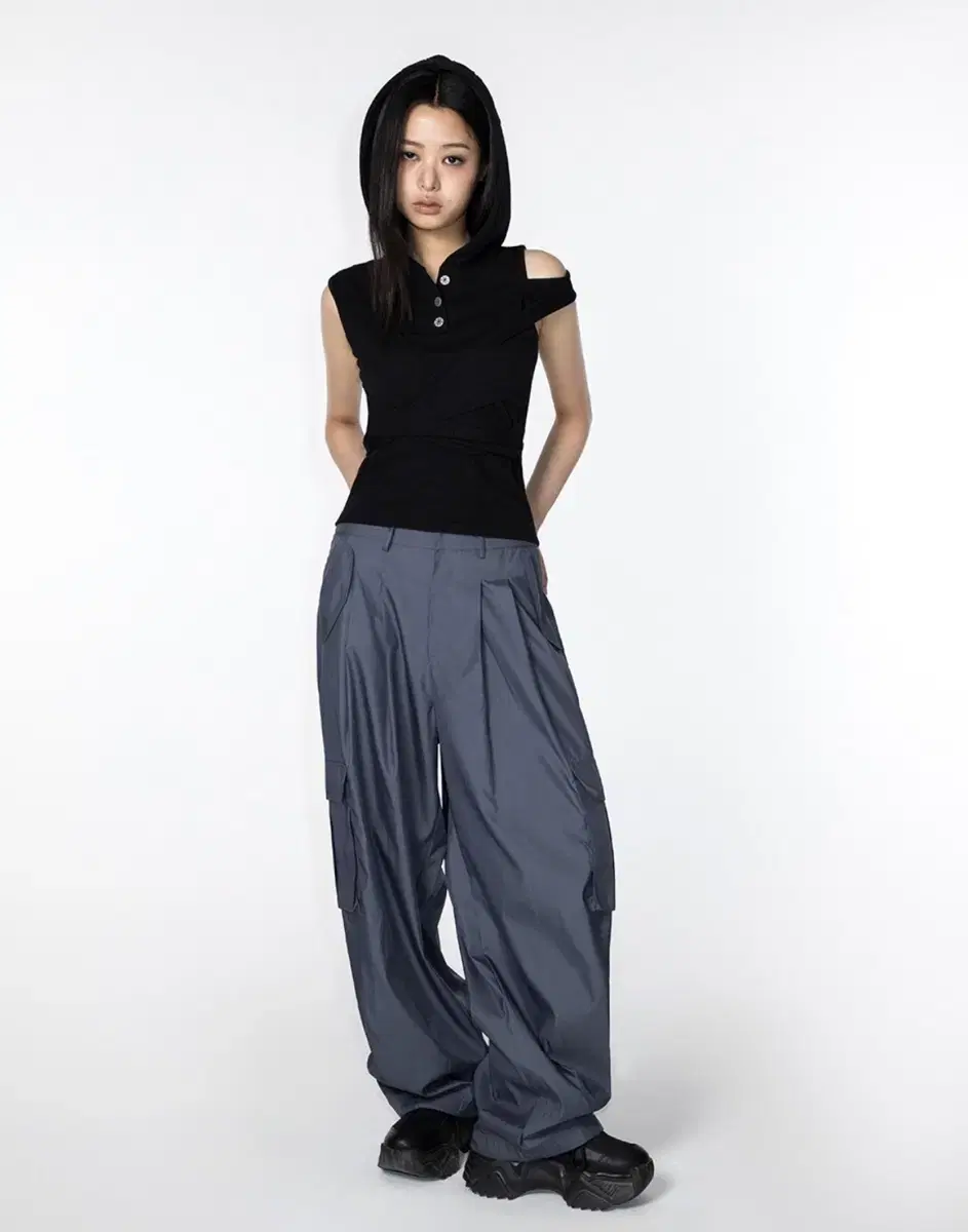 leey HEART LOGO BAGGY PANTS CHARCOAL