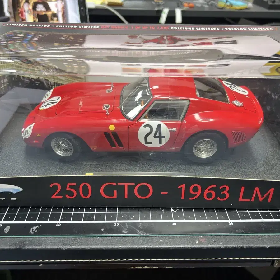 1:18 핫휠 엘리트 페라리 250 GTO 1963 LM