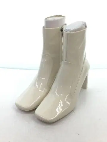 화이트-베이지 합성 피혁 부츠 7.5cm 힐 7.5cm