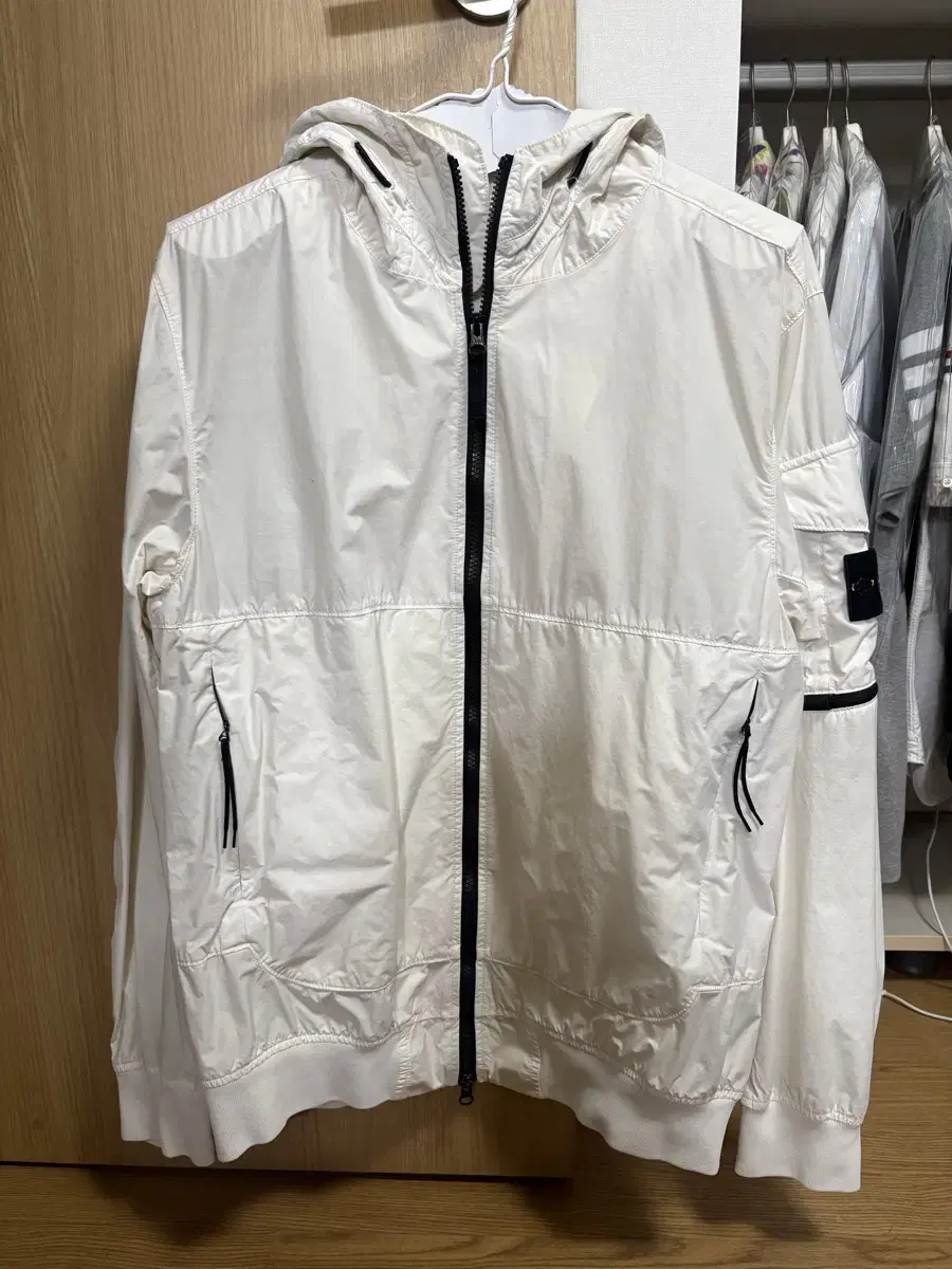 Stone Island Naslan Lightwatt Windbreaker