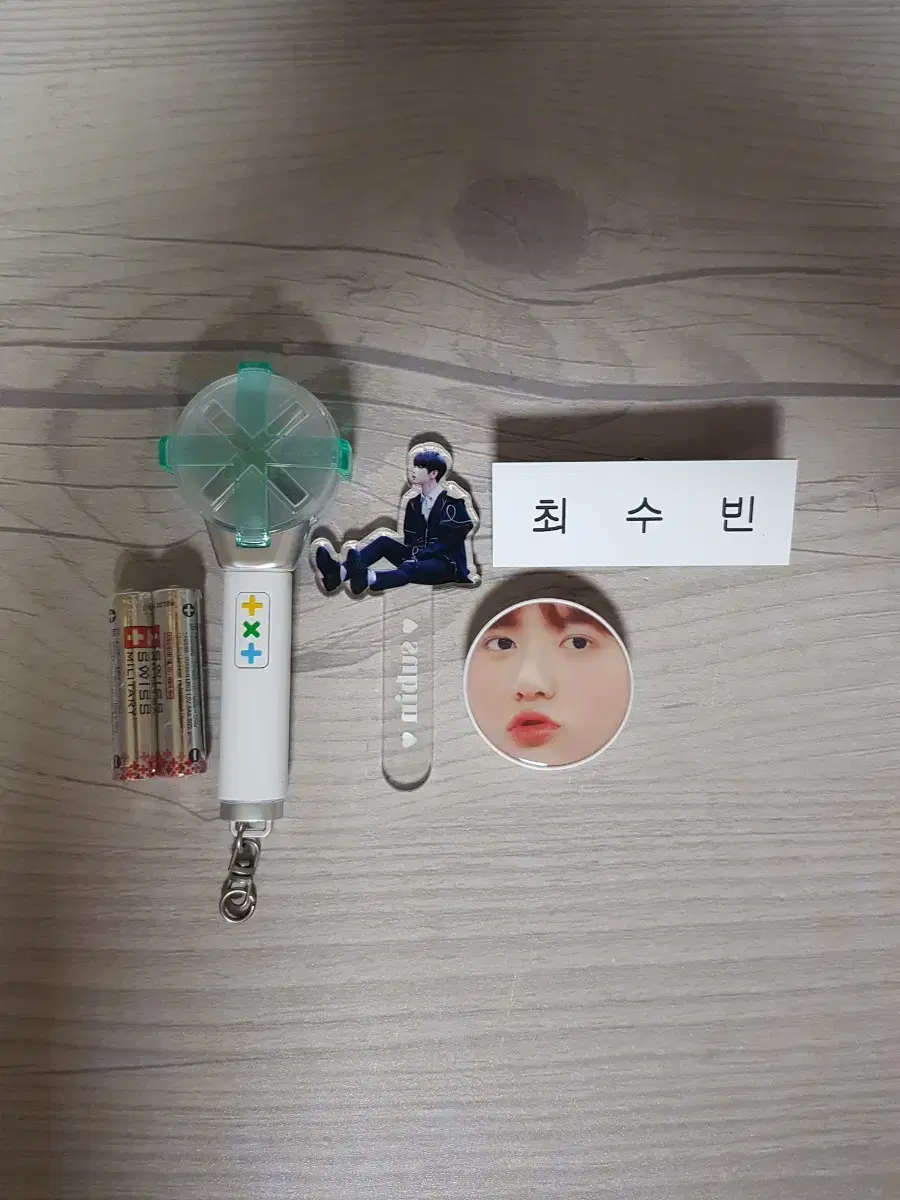 txt moobin moabong keyring,soobin name tag,soobin photoprop,beomgyu griptalk bulk wts