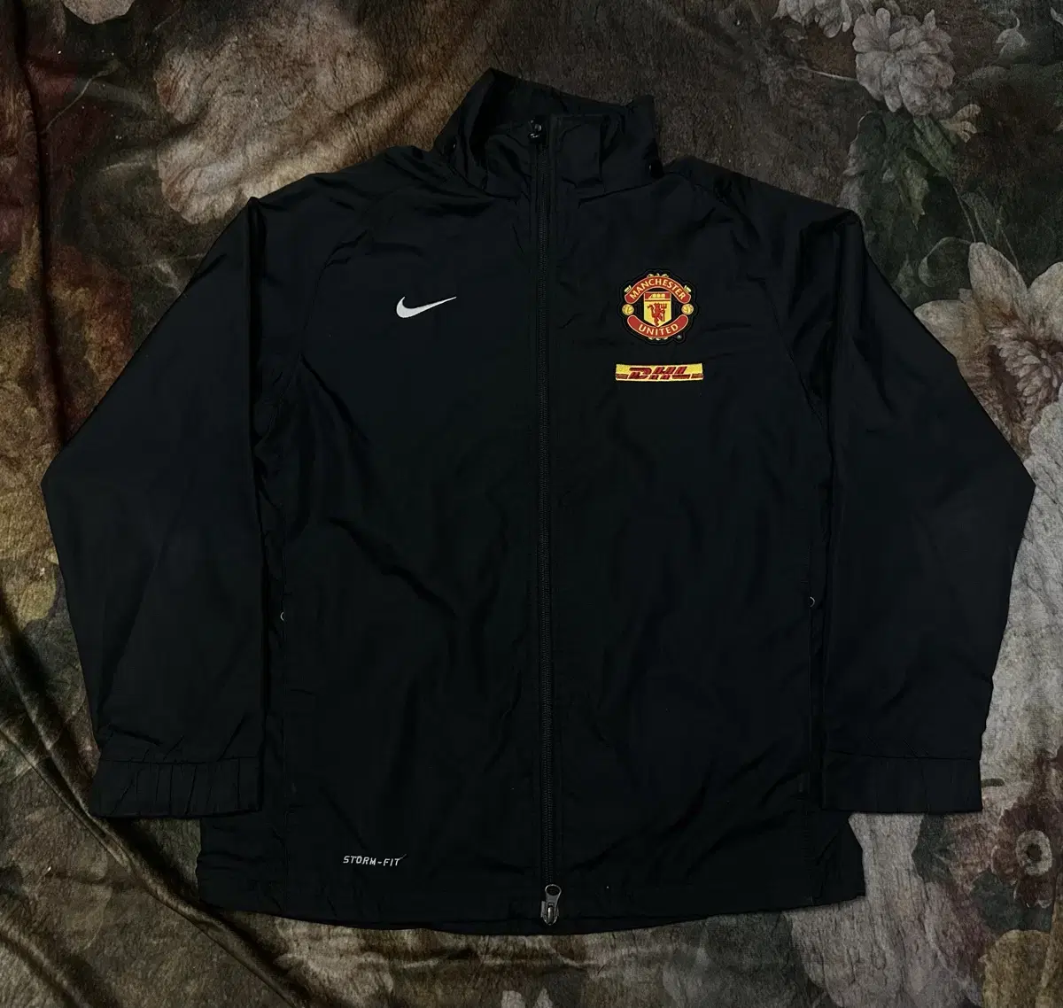 Nike Vintage Stormfit Manchester United Black Windbreaker L Nike Windbreaker