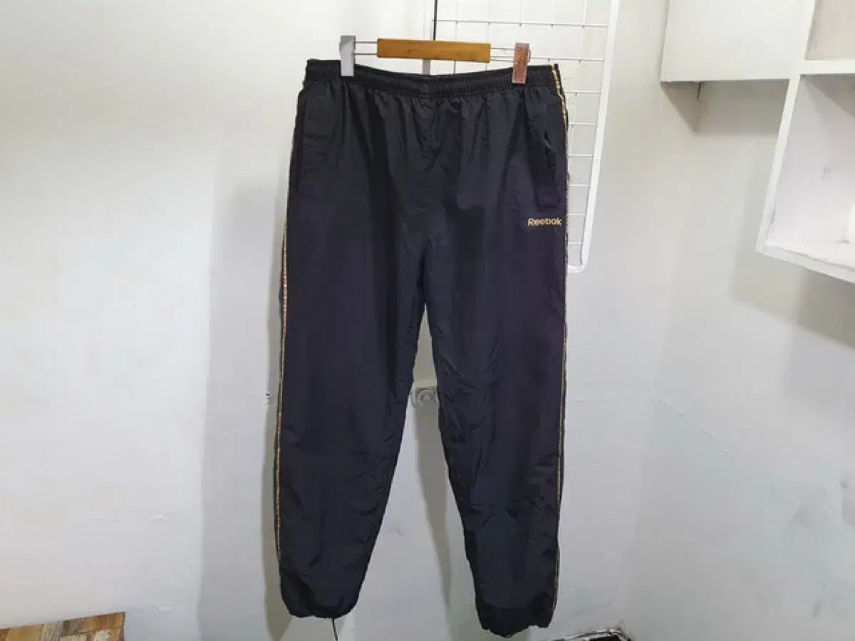 Reebok Training Pants (MAN XL)#215R